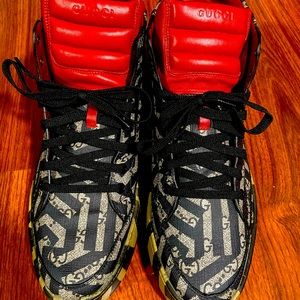 Gucci GG Caleido canvas hightoP sneakers.